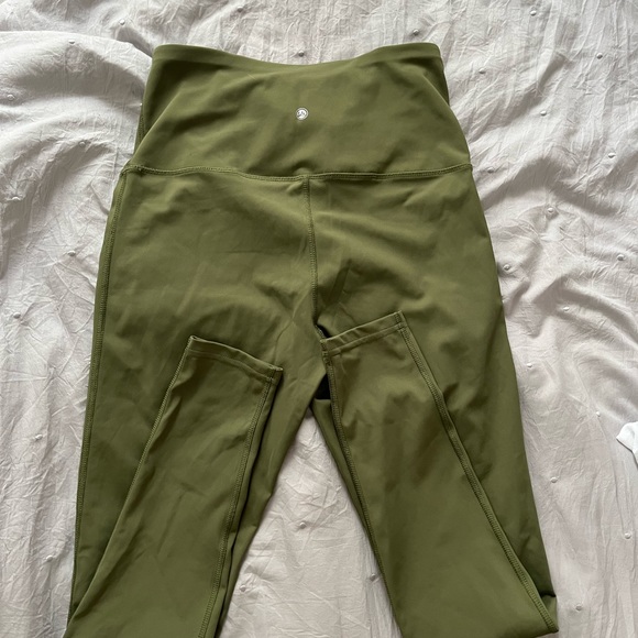 QUEENIEKE OLIVE GREEN leggings - Picture 4 of 5